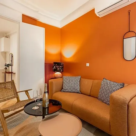 B1#premium#2bedrooms#arcdetriomphe#ac#champselysées Paris