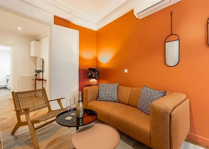 B1#premium#2bedrooms#arcdetriomphe#ac#champselysées Paris