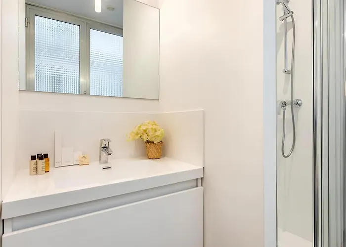 B1#premium#2bedrooms#arcdetriomphe#ac#champselysées Paris